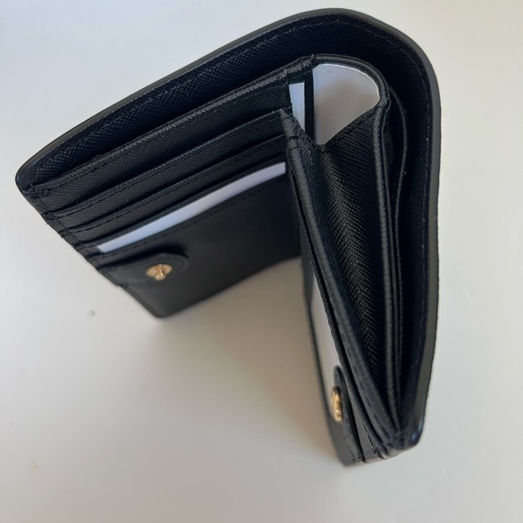 NWT MICHAEL KORS LEATHER MEDIUM SLIM WALLET - Picture 8 of 15